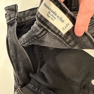 NWWT ripped Abercrombie & Fitch black high waisted skinny jeans size 27